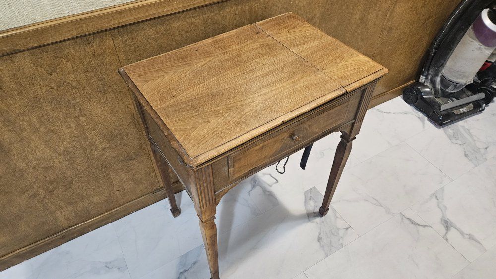 Main image 7