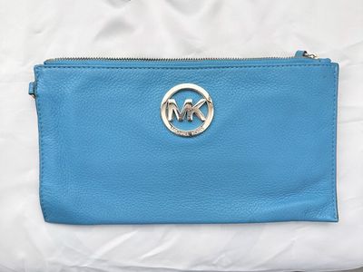 Michael Kors Jet Set Wristlet