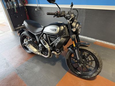 2021 Ducati Scrambler Icon Dark - 4k Miles