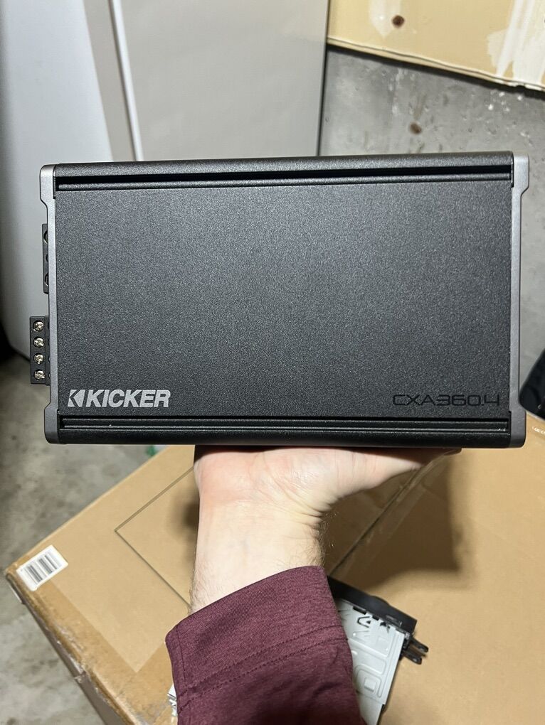 Kicker CXA 360.4 Car Audio Speaker Amp