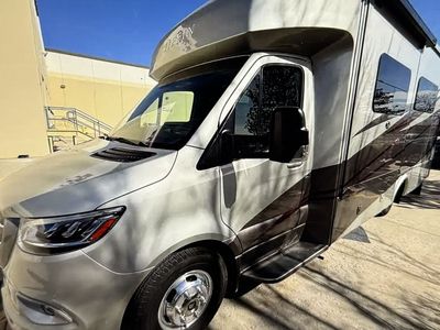 Tiffin Wayfarer JW25 - 2023 Custom Motorhome