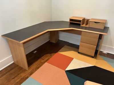 Desk with Rolling Drawers and Desktop organizer