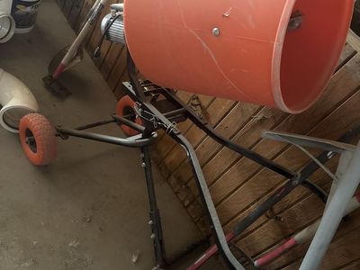 Kushlan Concrete Mixer