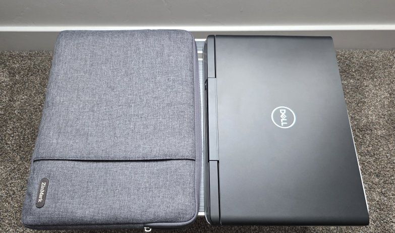 Dell G7 7588 Gaming Laptop