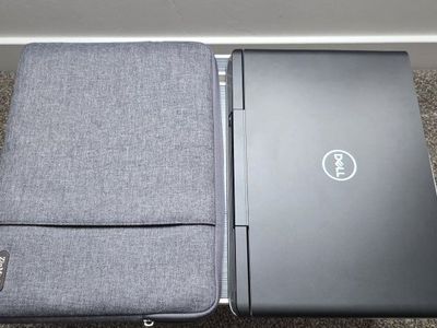 Dell G7 7588 Gaming Laptop