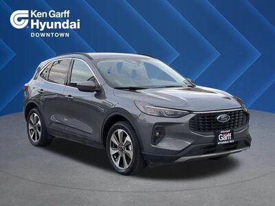 2025 FORD ESCAPE Platinum