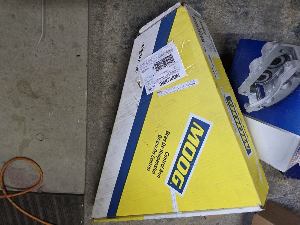 Main image 13