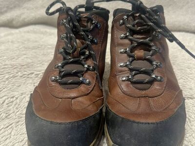 Timberland Youth Size 5.5 Leather Hiking Boots