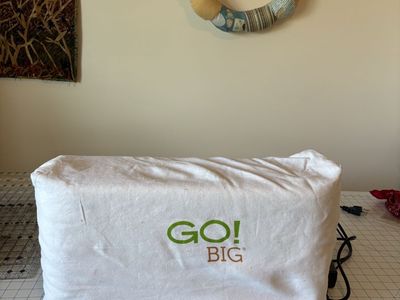 Accuquilt Go!Big Electric Fabric Cutter