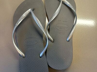 New Havaianas Slim Flip Flop US 9 Gunmetal Gray