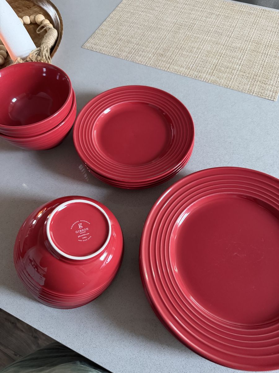 Gibson Home Red Dinnerware Set – 12 Pieces
