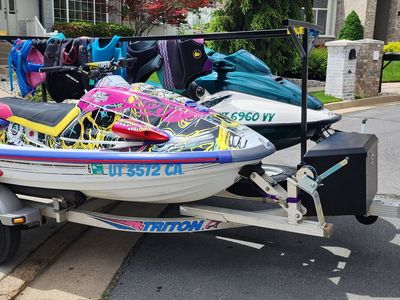3 seater (Seadoo GTX) and 2 seater (Yamaha Wave Raider 1100)
