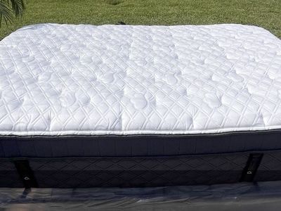 Puffy Monarch- Luxury Plush King Mattress 16” thick
