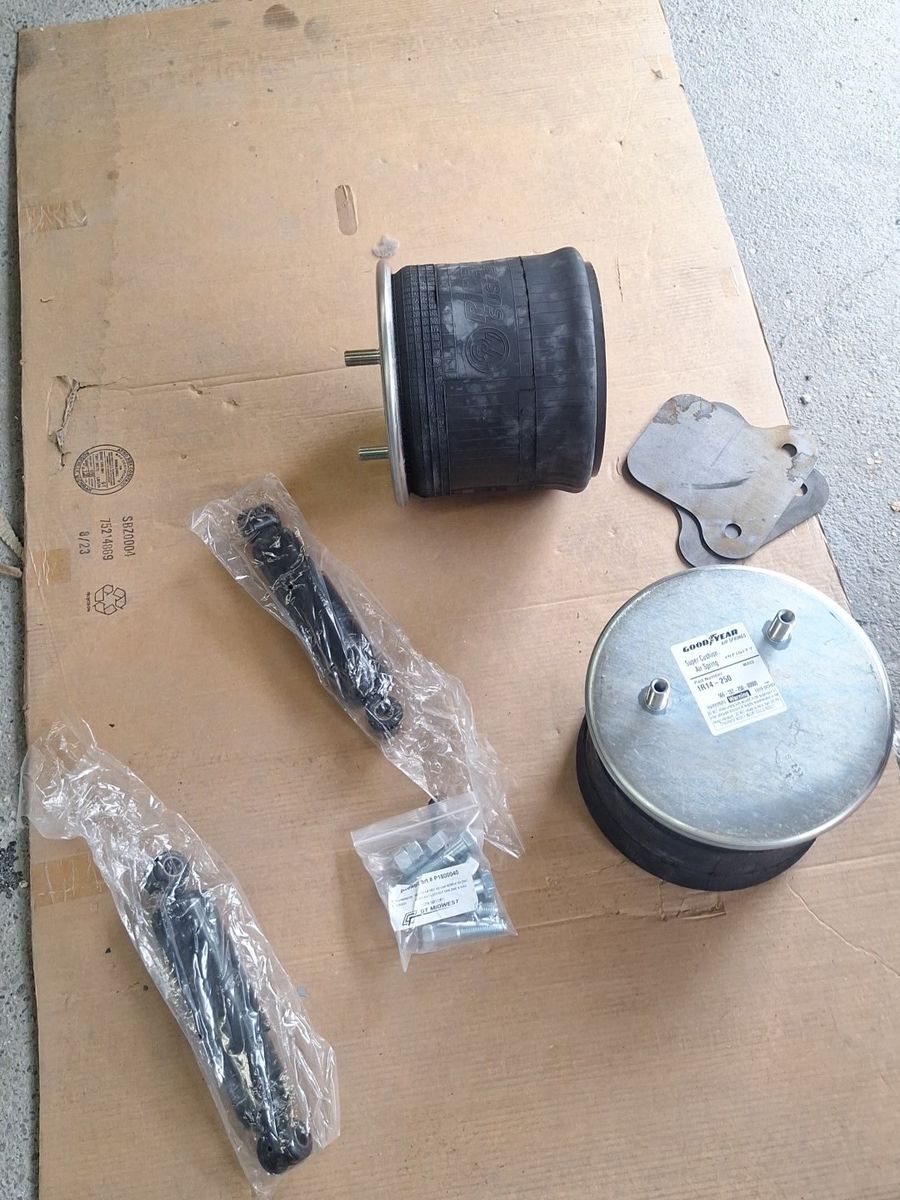 Main image 3