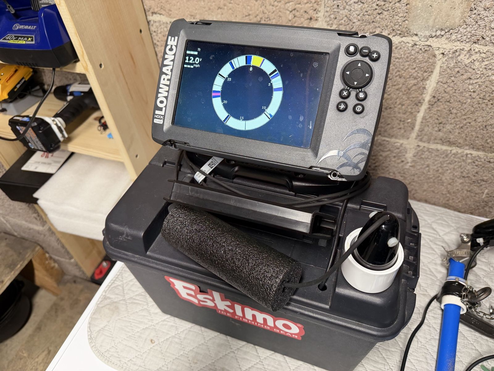 Lowrance Hook 7 HDI Fish Finder.