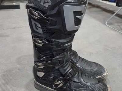 Gaerne SG-12 Motocross Boots size 11