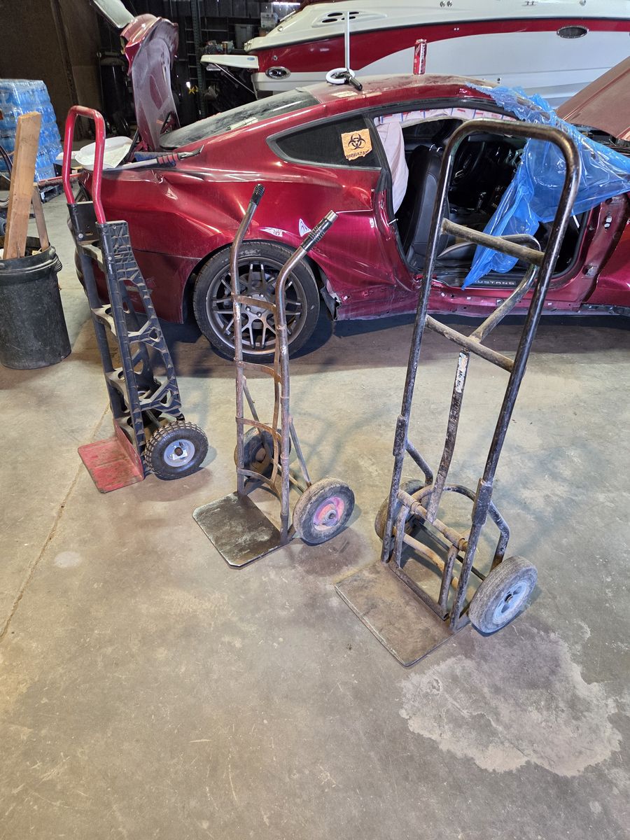 Dolly for hauling hawvy items i have 3 to choose from 40 each