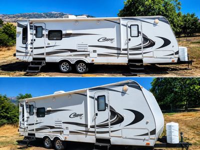 2011 Keystone Cougar 27RLSWE – Rear Living Travel Trailer – $13,700 OBO