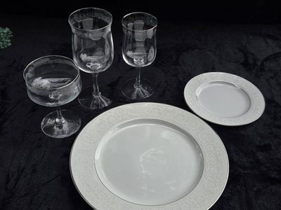 Wedding bone china, (MASSIVE SET)