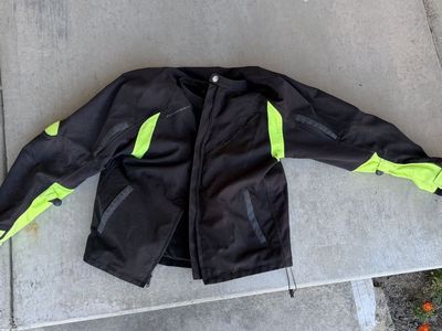 Motorcycle jacket with built in armor LG