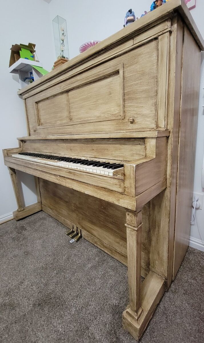 Piano Free great condition
