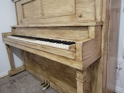 Piano Free great condition