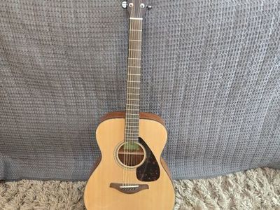 Yamaha FS800 Acoustic Guitar - Natural Finish, Excellent Condition