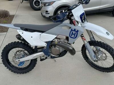 4 Custom Dirt Bikes for Rent
