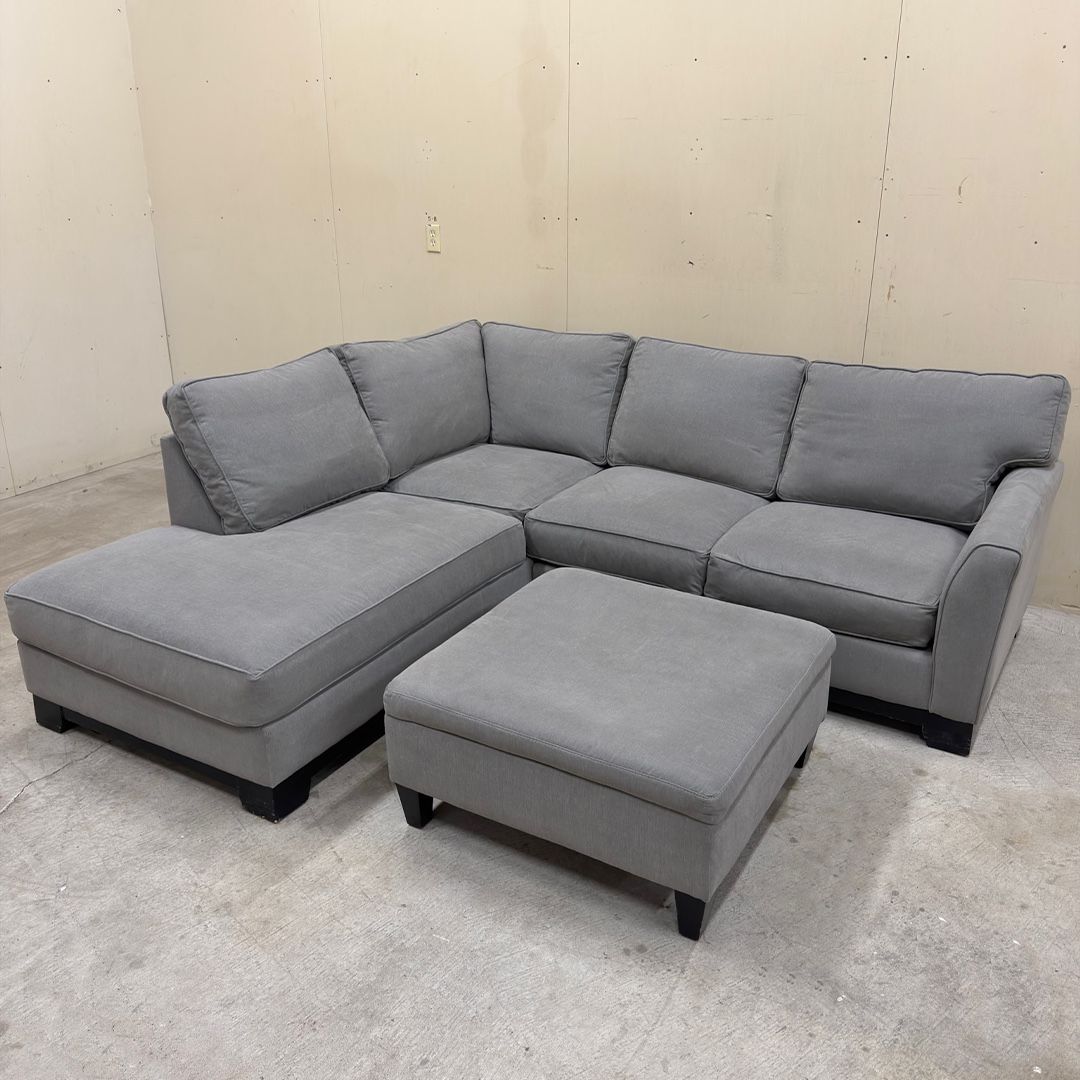 Gray sectional couch w/ Storage Ottoman