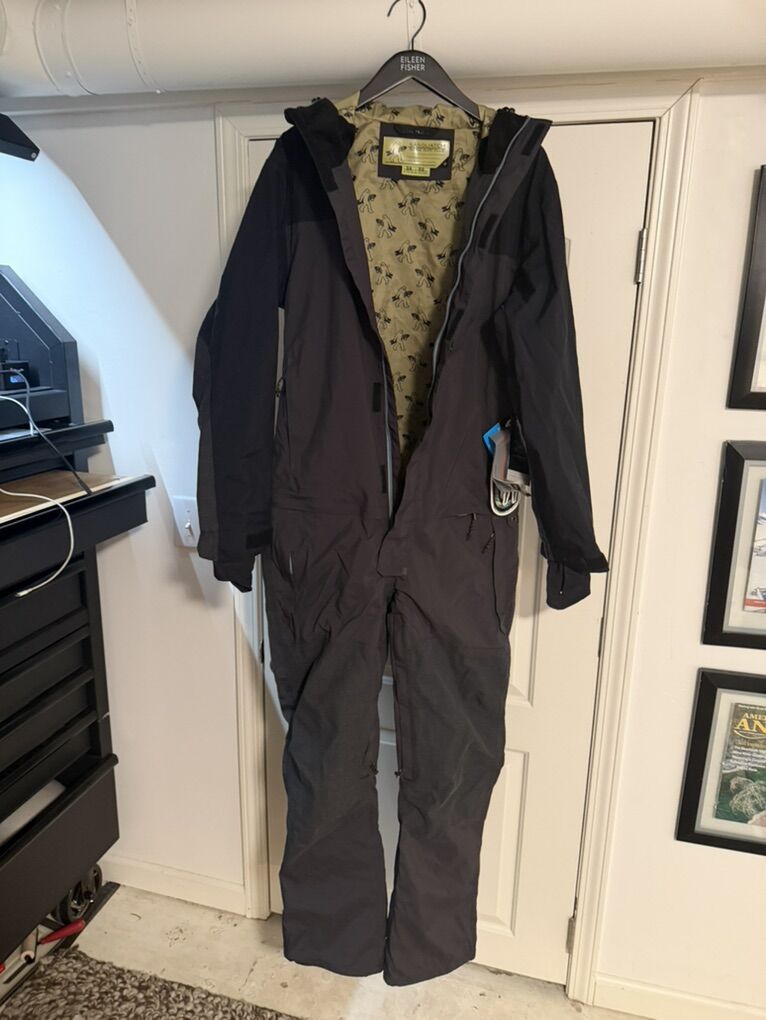 Extremely Rare Airblaster Beast Suit Size m