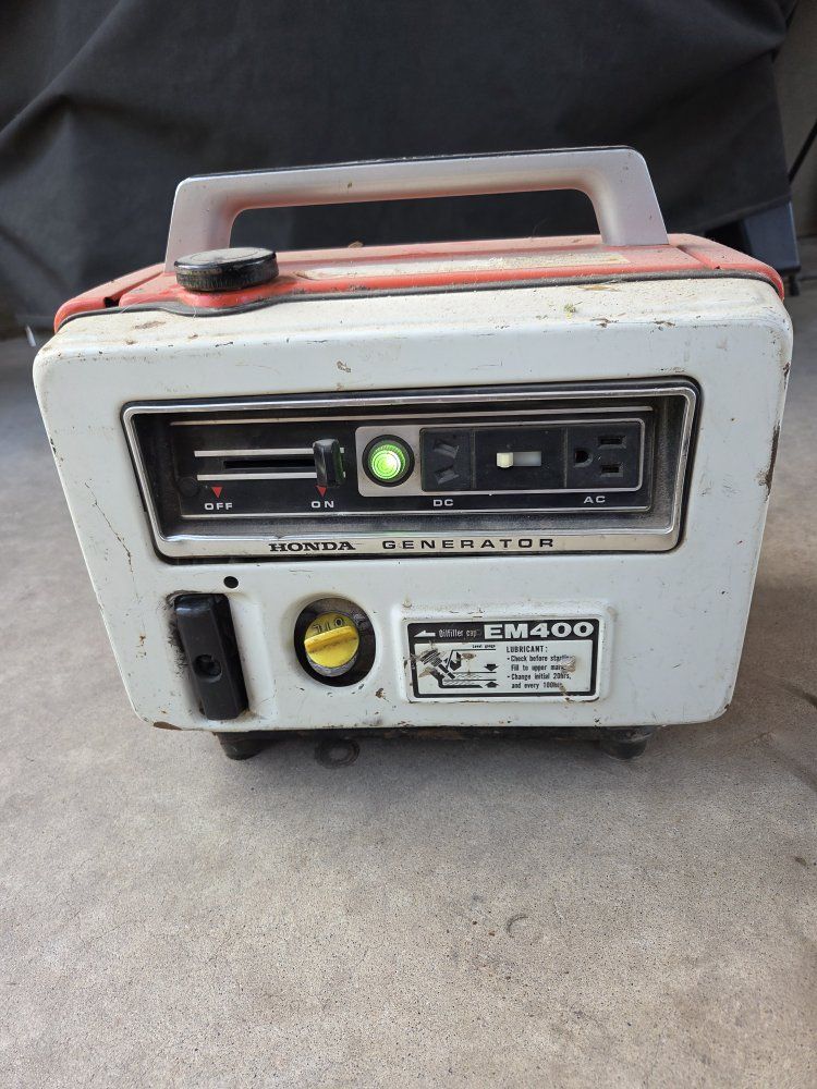 Vintage Honda EM400 Portable Compact Generator