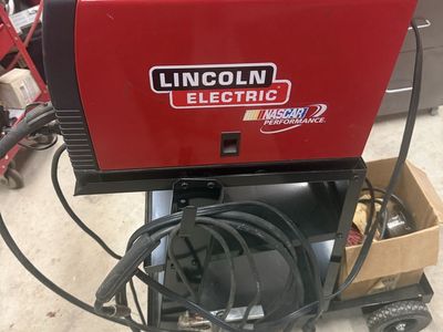 LincolnWeld-Pak 125HD welder. With aluminum spool gun. Magnum 100SG