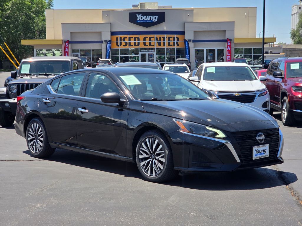 2024 Nissan Altima 2.5 SV