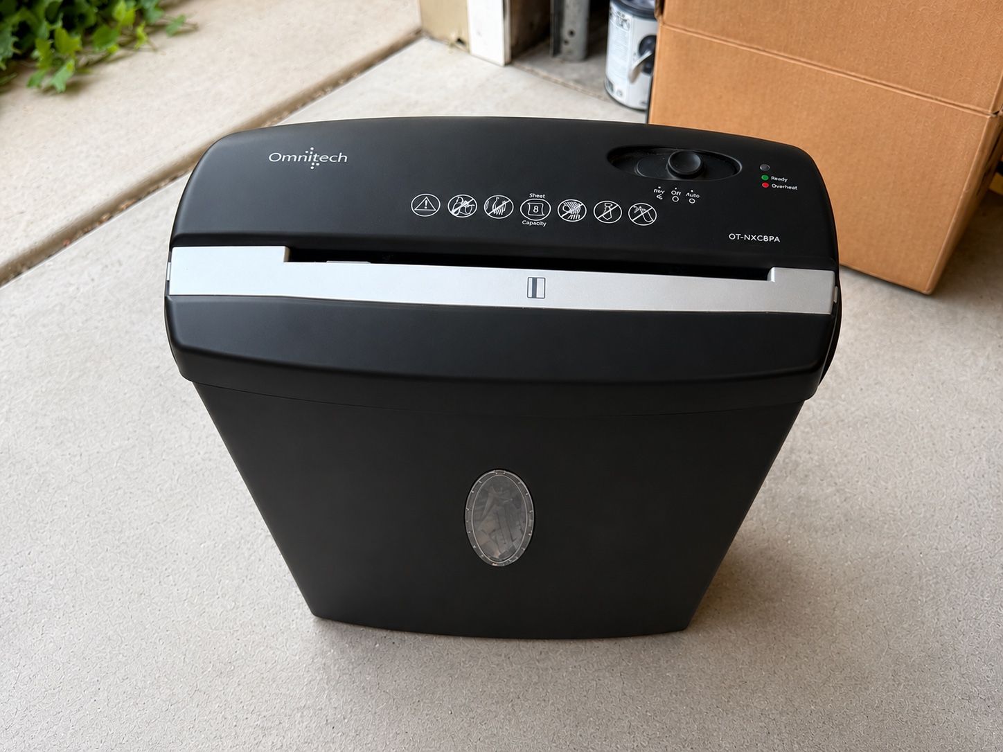 Omnitech 8-Sheet Cross-Cut Paper Shredder 