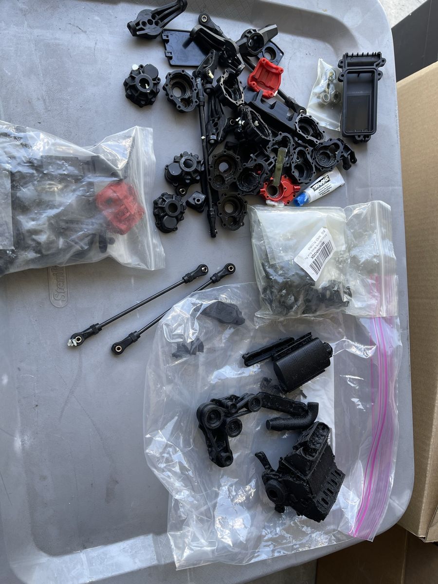Traxxas trx4 misc parts everything for $20
