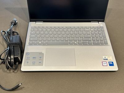 Dell Inspiron 16 Laptop - Intel Core i7, 16.0" 2.5K Display, Silver