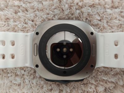 Apple Watch Ultra 2 (GPS + Cellular) 47mm Titanium Case with White Ocean Band pristine Condition