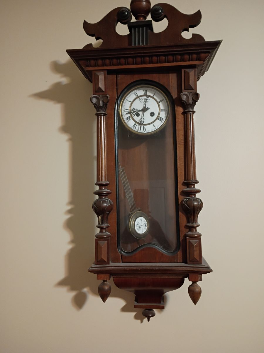Wall Clock, Schmeckenbecher (Pecher), Pendulum Chiming Wall Clock