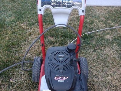 Pressure washer"Troy Bilt" Honda motor