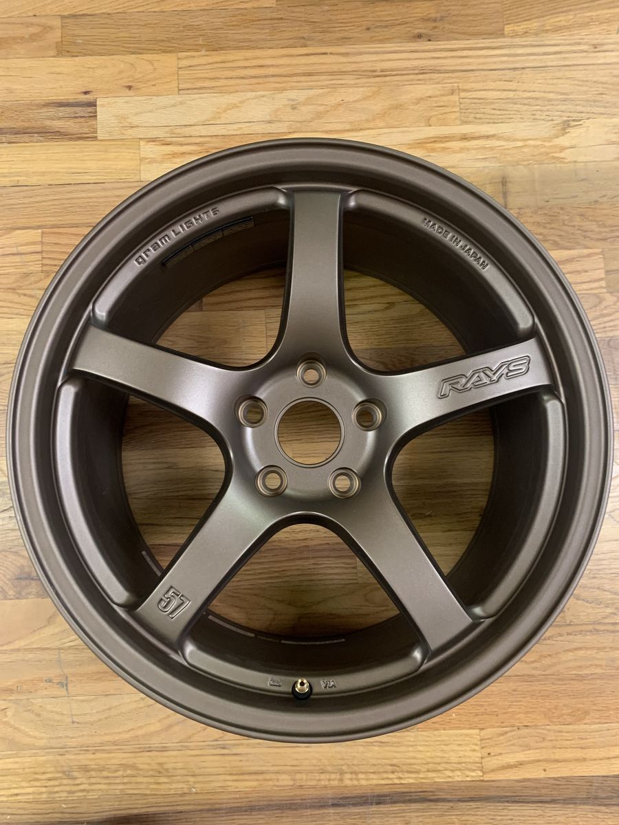 Gram Lights 57CR Bronze (single wheel)18x9.5 5x114.3 GramLight WGCRX38EA2 Subaru WRXSTI WRX STi
