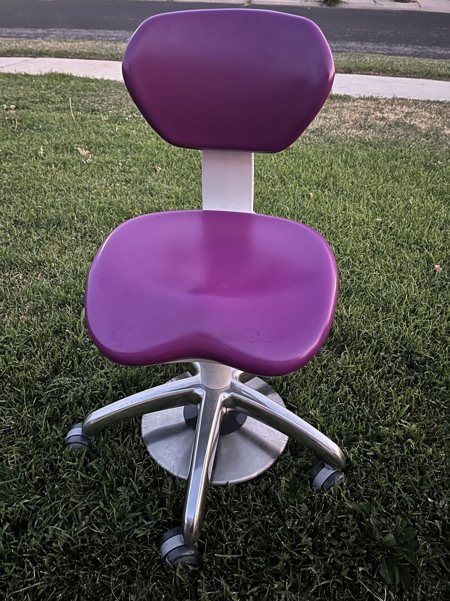 Professional KaVo Medical/Dental Stool with Handsfree Liftplate