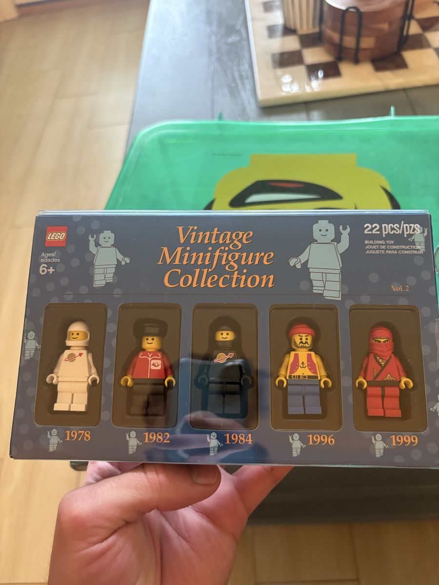 Vintage mini figure collection volume 2