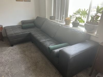 Ashley Nokomis 2-Piece Sectional (couch/sofa) with Chaise