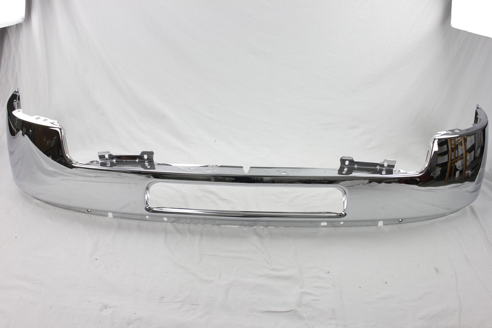 Chevrolet Silverado - Bumper, Front (11-14) Chrome, Without Fog Lamp