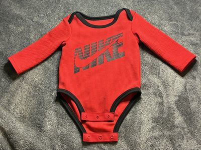 Nike Dri-FIT Baby Waffle Bodysuit – 3M – Red/Black – Long Sleeve