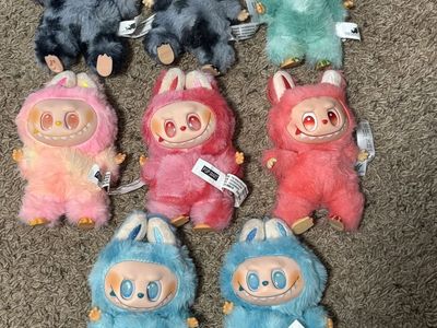 Lafufu Keychains, Dolls