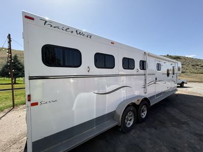 2009 Trailswest 4 Horse Living Quarter