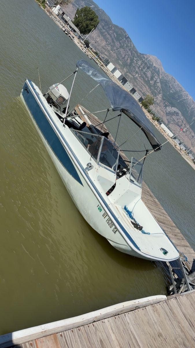 16’ Glaspar TriHull fishing boat