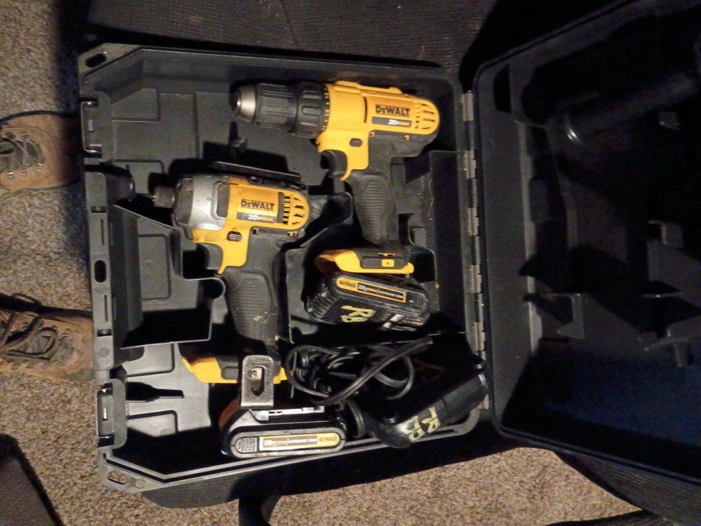 DeWalt 20 v Drill/Impact driver