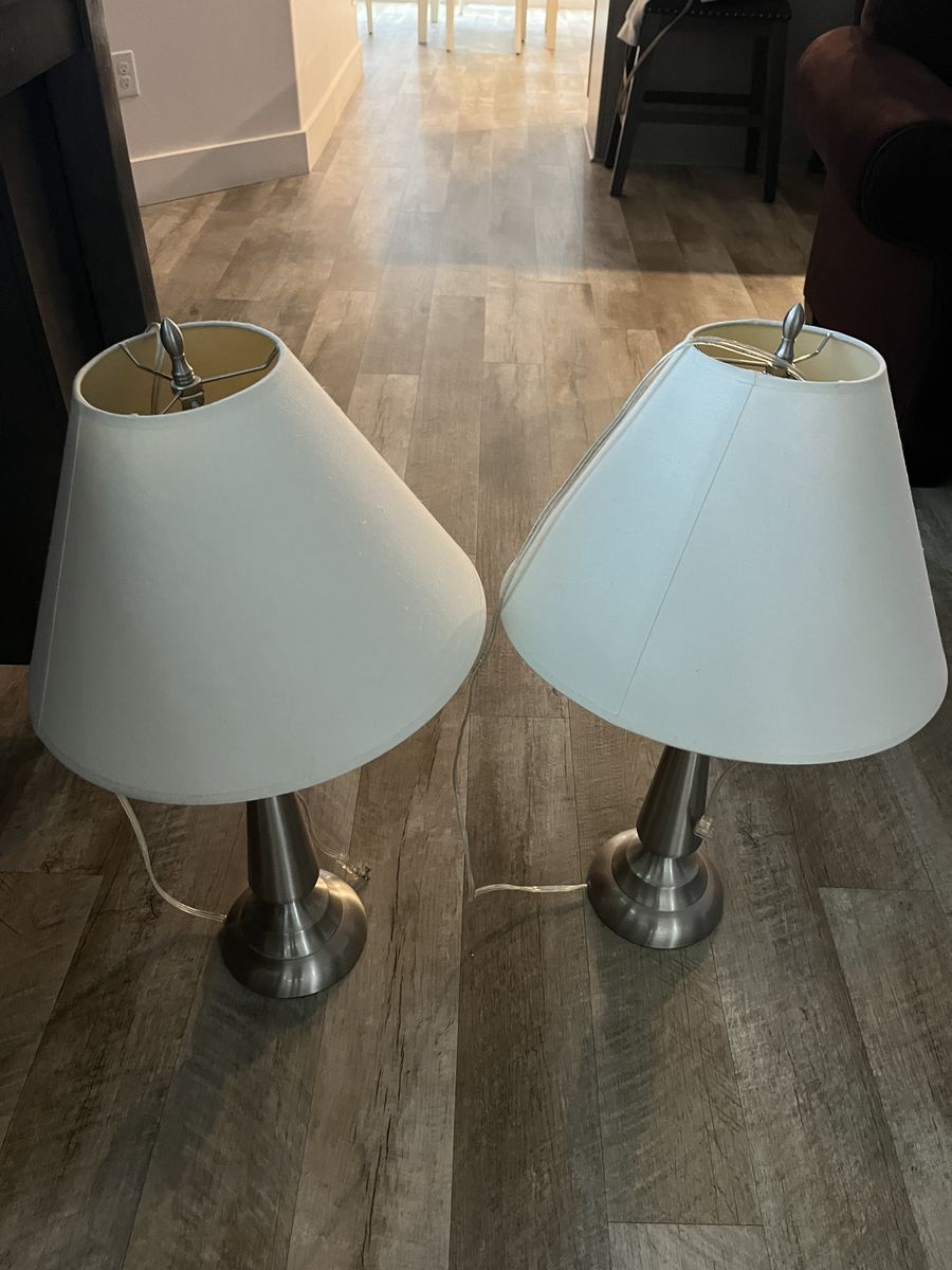 Match living room Lamp /shade $ 20